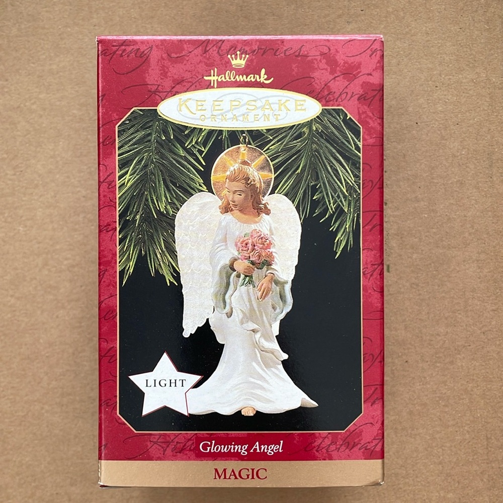 Glowing Angel Magic Hallmark Keepsake ornament ©️1997